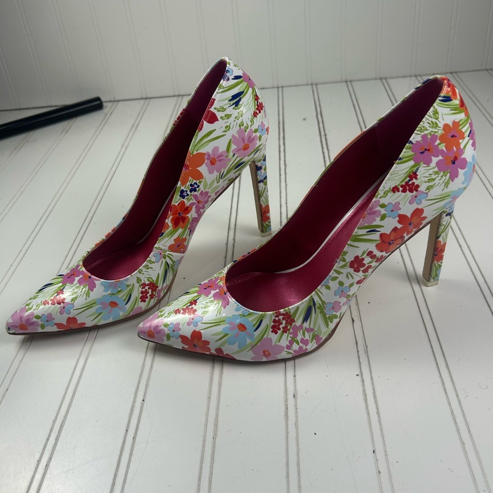 Nine West Tatiana White Multi Color Pointy Toe Stiletto Pumps Women’s Size 9M - Picture 8 of 9